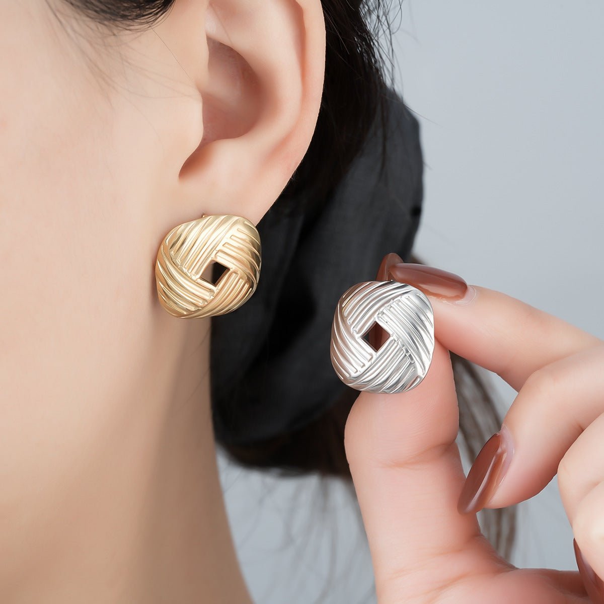 1 Pair New Vintage Luxury All - Match Women's Stud Earrings, Light Luxury Personality Trendy Exaggerated Geometric Earrings Jewelry - MU SHANG CO.