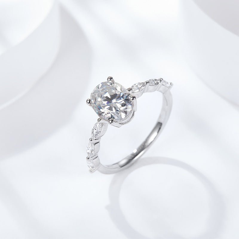 S925 Silver Pigeon - Egg - Shape Simulated Moissanite Diamond Ring - MU SHANG CO.